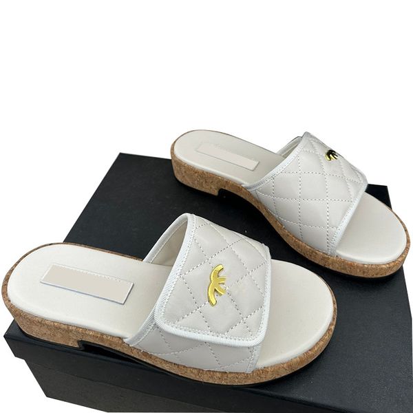 womens slippers low heels 3.5cm sandals quilted texture lambskin slip on slides designer retro black round toes mule luxurys flip flops outd
womens slippers low heels 3.5cm sandals quilted texture lambskin slip on slides designer retro black round toes mule luxurys flip flops outd