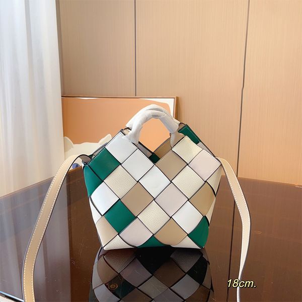 luxury design colorful woven bag high-quality surplus leather sturdy handbag flower basket version womens shopping bags shoulder straw retro
luxury design colorful woven bag high-quality surplus leather sturdy handbag flower basket version womens shopping bags shoulder straw retro