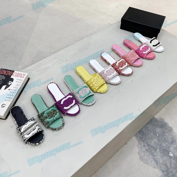 luxury designer slide women slipper tweed fabic canvas flat letter gold chain outside man shoe velvet letter with box classic lady sandal, Black
luxury designer slide women slipper tweed fabic canvas flat letter gold chain outside man shoe velvet letter with box classic lady sandal, Black