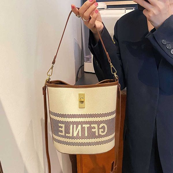 50% off 2023 fashion handbag bucket women's summer new canvas handbag small and high end printed letter one shoulder crossbody bag
50% off 2023 fashion handbag bucket women's summer new canvas handbag small and high end printed letter one shoulder crossbody bag