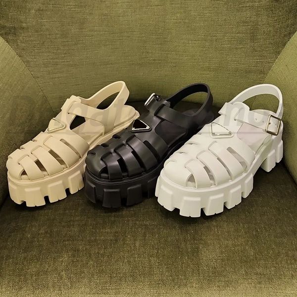 designer sandal woman luxury slide for man fashion foam rubber flatform slipper classic thick platform rubber sole interlocking cut-out lady, Black
designer sandal woman luxury slide for man fashion foam rubber flatform slipper classic thick platform rubber sole interlocking cut-out lady, Black