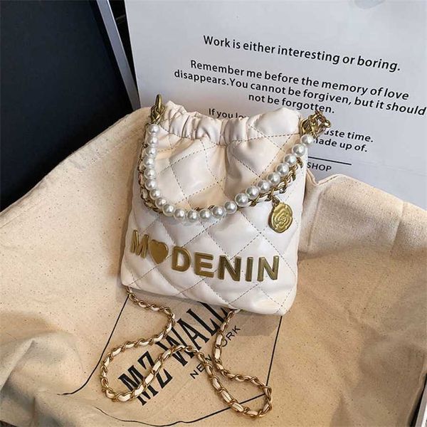 17% off 2023 fashion handbag spring/summer new mini garbage for children's parent-child phone cross carrying pearl wrist bag
17% off 2023 fashion handbag spring/summer new mini garbage for children's parent-child phone cross carrying pearl wrist bag