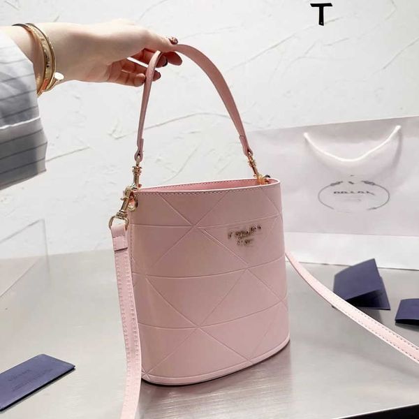 50% off 2023 handbag spring/summer new women's fashion bucket bag p home versatile crossbody one shoulder handbag
50% off 2023 handbag spring/summer new women's fashion bucket bag p home versatile crossbody one shoulder handbag