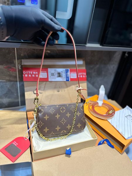designer shoulder bag ladies small detachable shoulder strap coin purse dark brown hand mahjong bag
designer shoulder bag ladies small detachable shoulder strap coin purse dark brown hand mahjong bag