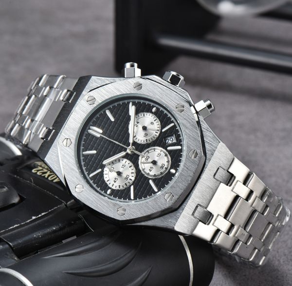 aaa new fashion watch mens automatic quartz movement waterproof wristwatch hour hand display metal strap simple luxury popular watch, Slivery;brown
aaa new fashion watch mens automatic quartz movement waterproof wristwatch hour hand display metal strap simple luxury popular watch, Slivery;brown
