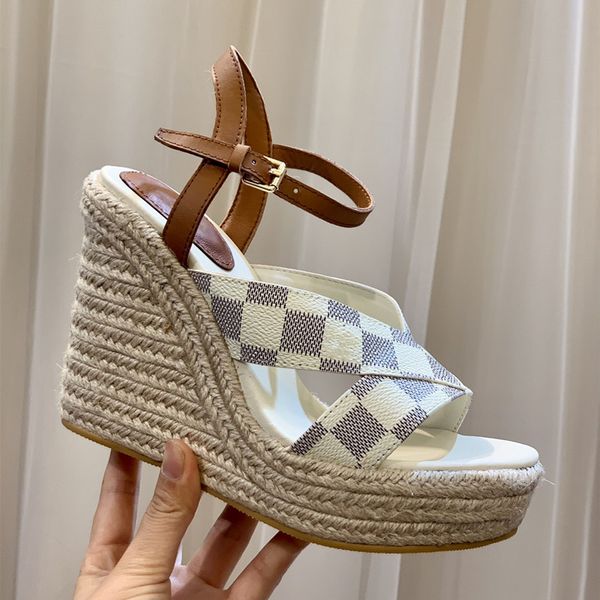 luxury brand sandals, genuine leather high heels, women's platform shoes, woven retro thick soles, fashionable sandals, sportswear, Black
luxury brand sandals, genuine leather high heels, women's platform shoes, woven retro thick soles, fashionable sandals, sportswear, Black