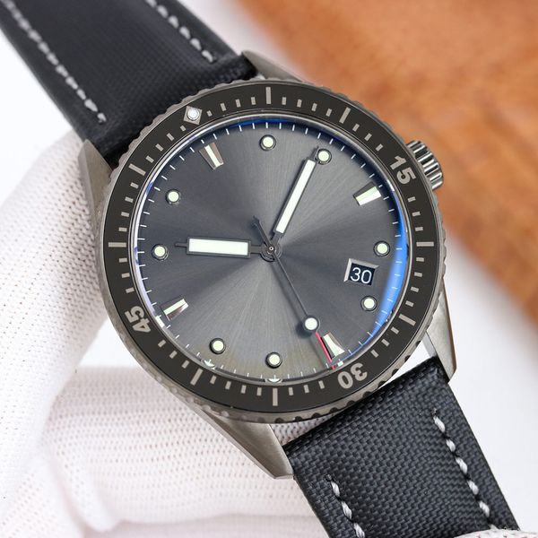 classic watch mens automatic mechanical watches 43.6mm waterproof 300m swimming luminous sapphire wristwatches montre de luxe, Slivery;brown
classic watch mens automatic mechanical watches 43.6mm waterproof 300m swimming luminous sapphire wristwatches montre de luxe, Slivery;brown