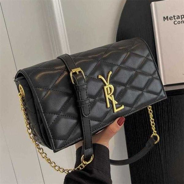 23% 2023 fashion hand french niche fashion versatile chain for women new trend high-end texture single shoulder crossbody small square bag
23% 2023 fashion hand french niche fashion versatile chain for women new trend high-end texture single shoulder crossbody small square bag