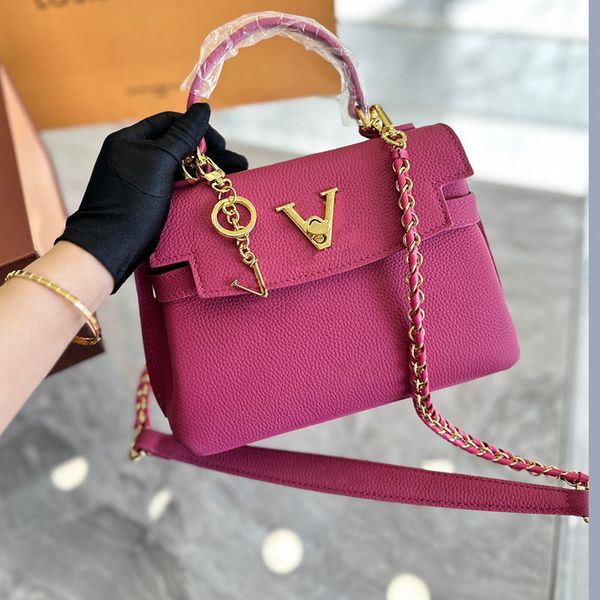 mini designers lockme bags multicolor handbags designer cross body shoulder totes women lock me plait chain mini purse wallet size 25 18 cm
mini designers lockme bags multicolor handbags designer cross body shoulder totes women lock me plait chain mini purse wallet size 25 18 cm