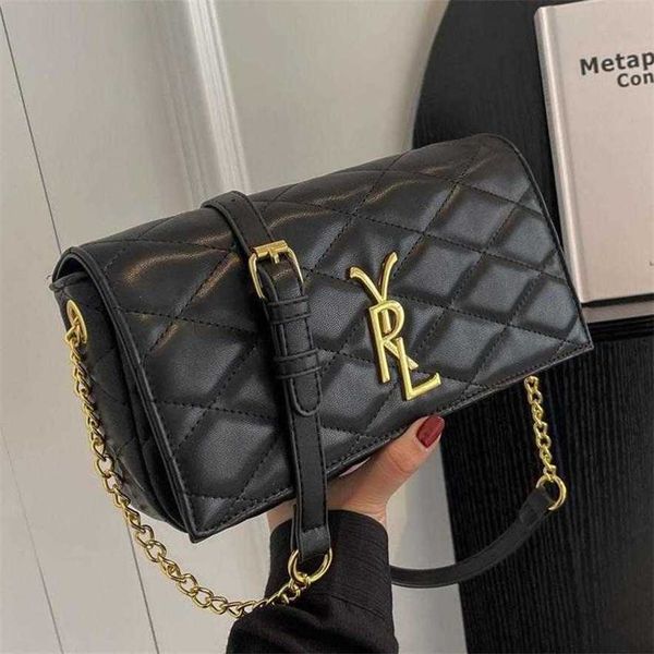 13% off 2023 fashion hand french niche fashion versatile chain for women new trend high-end texture single shoulder crossbody small square b
13% off 2023 fashion hand french niche fashion versatile chain for women new trend high-end texture single shoulder crossbody small square b