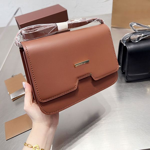 vintage tofu bun women cross body bags canvas designer handbags fashion hardware letter magnetic buckle flap internal multiple pockets shoul
vintage tofu bun women cross body bags canvas designer handbags fashion hardware letter magnetic buckle flap internal multiple pockets shoul