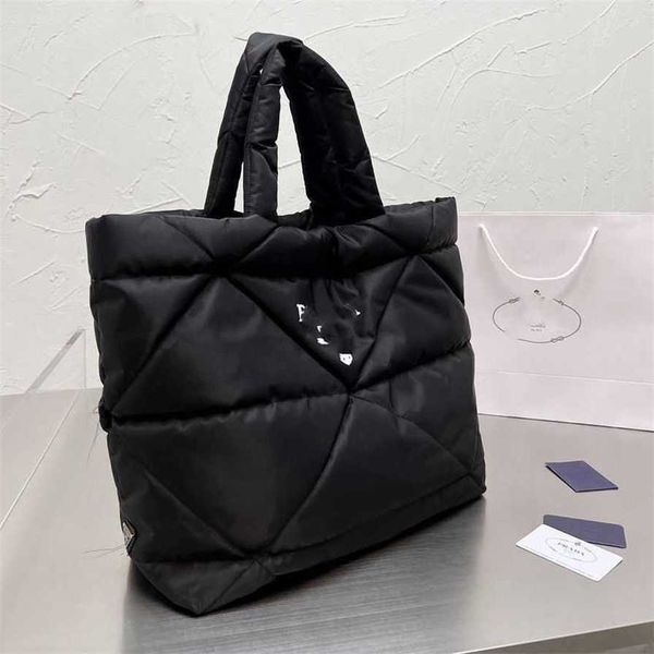 17% off 2023 handbag handbag new single shoulder for women large capacity fashion darling grid autumn solid color commuter women's bag
17% off 2023 handbag handbag new single shoulder for women large capacity fashion darling grid autumn solid color commuter women's bag
