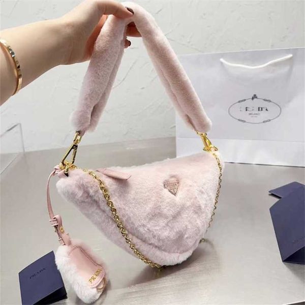 19% off 2023 handbag new autumn/winter family plush underarm bag mesh red one shoulder handbag fashion versatile inverted triangle
19% off 2023 handbag new autumn/winter family plush underarm bag mesh red one shoulder handbag fashion versatile inverted triangle