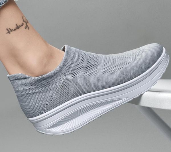 new slip on spring women flat shoes 42 breathable air mesh zapatos de mujer plataforma increase walking soft shoes for women 416879451, Black;yellow
new slip on spring women flat shoes 42 breathable air mesh zapatos de mujer plataforma increase walking soft shoes for women 416879451, Black;yellow