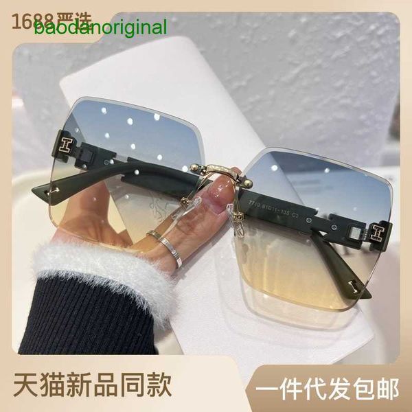 hemres designer sunglasses spring 2023 new trend h frameless sunglasses for men and women 7710, White;black
hemres designer sunglasses spring 2023 new trend h frameless sunglasses for men and women 7710, White;black