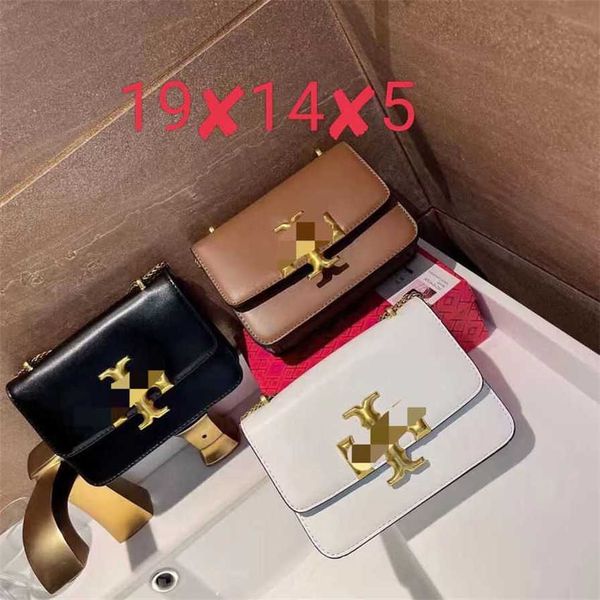 17% off 2023 fashion handbag tb classic small square customized hardware multi layered design with zipper hidden pocket gold label temperame
17% off 2023 fashion handbag tb classic small square customized hardware multi layered design with zipper hidden pocket gold label temperame
