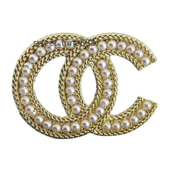 luxury pearls crystal brooches designer brand letter broach jewelry for women jewlery style, Gray
luxury pearls crystal brooches designer brand letter broach jewelry for women jewlery style, Gray