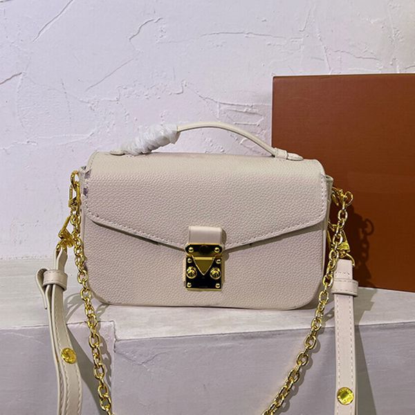 plain messenger bag women chain shoulder bags lady handbag fashion hardware classic letter print lychee grain cowhide genuine leather lady b
plain messenger bag women chain shoulder bags lady handbag fashion hardware classic letter print lychee grain cowhide genuine leather lady b