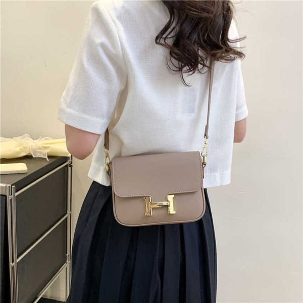 27% off 2023 handbag trendy summer new fashion and stylish temperament small square one shoulder crossbody women's bag
27% off 2023 handbag trendy summer new fashion and stylish temperament small square one shoulder crossbody women's bag