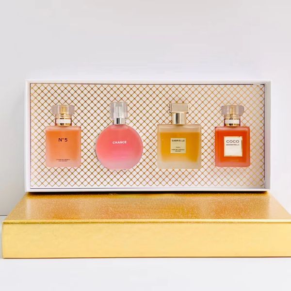 selling perfume glass bottle spray meets energetic female eau de toilette edt 25mlx3 fast transportation
selling perfume glass bottle spray meets energetic female eau de toilette edt 25mlx3 fast transportation