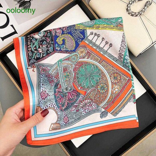 hemres designer scarves 2023 new autumn and winter small square 100% silk decorative scarf, Blue;gray
hemres designer scarves 2023 new autumn and winter small square 100% silk decorative scarf, Blue;gray