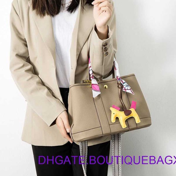 original edition designer hremm party garden bags online store 2023 new texture commuter tote large capacity advanced one shoulder oblique s
original edition designer hremm party garden bags online store 2023 new texture commuter tote large capacity advanced one shoulder oblique s
