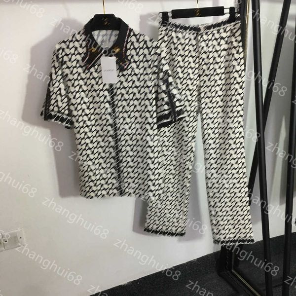 23ss shirt set womens designer clothing women set presbyx letter print nail drill lapel short sleeve shirt high waist wide leg trousers set, White
23ss shirt set womens designer clothing women set presbyx letter print nail drill lapel short sleeve shirt high waist wide leg trousers set, White