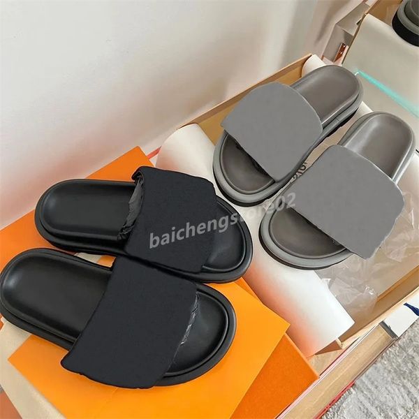 designers luxury pool pillow mules women sandals sunset flat comfort mules padded front strap slippers genuine leather fashionable easy-to-w
designers luxury pool pillow mules women sandals sunset flat comfort mules padded front strap slippers genuine leather fashionable easy-to-w