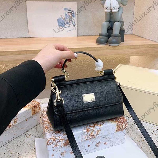 fashion shoulder bags leather handbag designer women crossbody tote bag luxurys outdoor travel handbags trendy phone pouch gifts xmas 230510
fashion shoulder bags leather handbag designer women crossbody tote bag luxurys outdoor travel handbags trendy phone pouch gifts xmas 230510