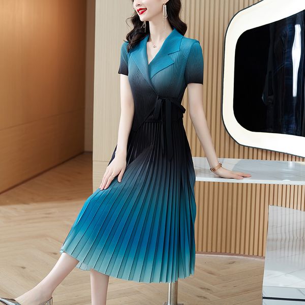 casual dresses professional formal miyak pleated dress ladies high-end luxury elegant suit collar gradient midi dresses 230511, Black;gray
casual dresses professional formal miyak pleated dress ladies high-end luxury elegant suit collar gradient midi dresses 230511, Black;gray
