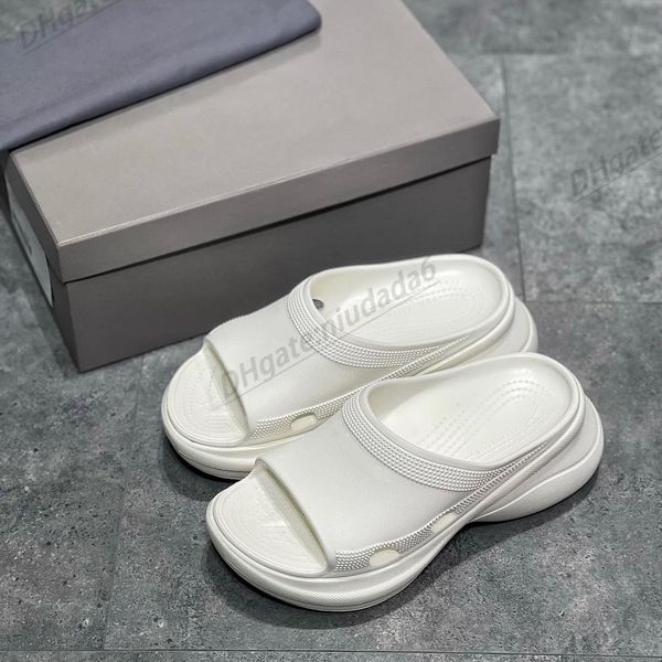 luxury sandal famous designer woman pool slide rubber thick platform foam classic men shoe summer outside easy to wear comfort flat slipper, Black
luxury sandal famous designer woman pool slide rubber thick platform foam classic men shoe summer outside easy to wear comfort flat slipper, Black