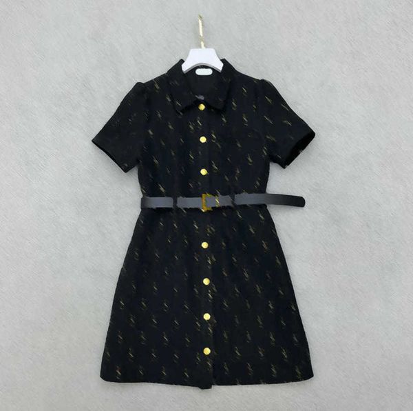 designer dress fashion short sleeve dresses 23ss summer new lapel single-breasted dress letter logo fabric with belt women clothing, Black;gray
designer dress fashion short sleeve dresses 23ss summer new lapel single-breasted dress letter logo fabric with belt women clothing, Black;gray