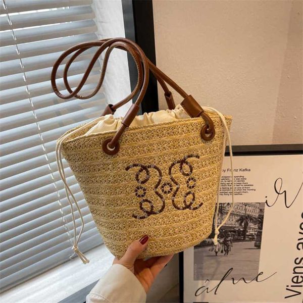 15% off 2023 fashion hand forest style grass woven for women's summer new trend beach versatile fashion niche one shoulder crossbody ba
15% off 2023 fashion hand forest style grass woven for women's summer new trend beach versatile fashion niche one shoulder crossbody ba