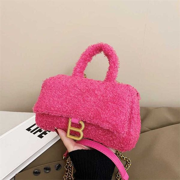 21% off 2023 fashion hand winter trend plush hourglass new texture letter decoration portable women's fashion chain shoulder bag
21% off 2023 fashion hand winter trend plush hourglass new texture letter decoration portable women's fashion chain shoulder bag