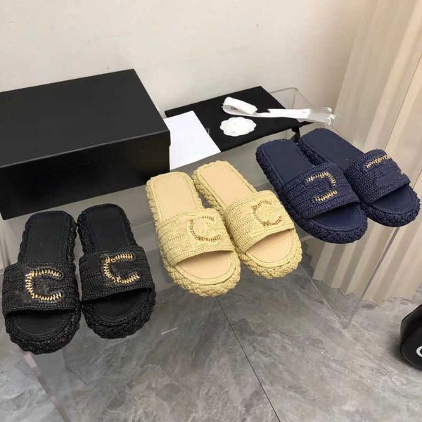 women 2023 fashion slippers slip raffia straw interlocking c platform sandal beige black with gold cord slides woven knit fabric flip flops
women 2023 fashion slippers slip raffia straw interlocking c platform sandal beige black with gold cord slides woven knit fabric flip flops