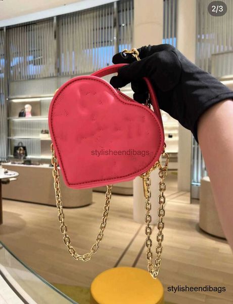 designer bags mini love bag pop my heart pouch monograms quilted soft leather purse gold chain designer shoulder cosmetic bag m81893 m82041
designer bags mini love bag pop my heart pouch monograms quilted soft leather purse gold chain designer shoulder cosmetic bag m81893 m82041