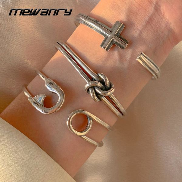 bangle mewanry silver color cross pin knotted vintage bracelet fashion trendy elegant party jewelry birthday gifts for women 230511, Black
bangle mewanry silver color cross pin knotted vintage bracelet fashion trendy elegant party jewelry birthday gifts for women 230511, Black