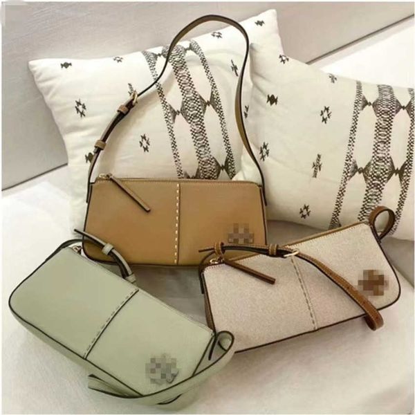 50% off 2023 handbag tb women's triangle underarm method stick solid color portable small square fashion trend versatile one shoulder c
50% off 2023 handbag tb women's triangle underarm method stick solid color portable small square fashion trend versatile one shoulder c