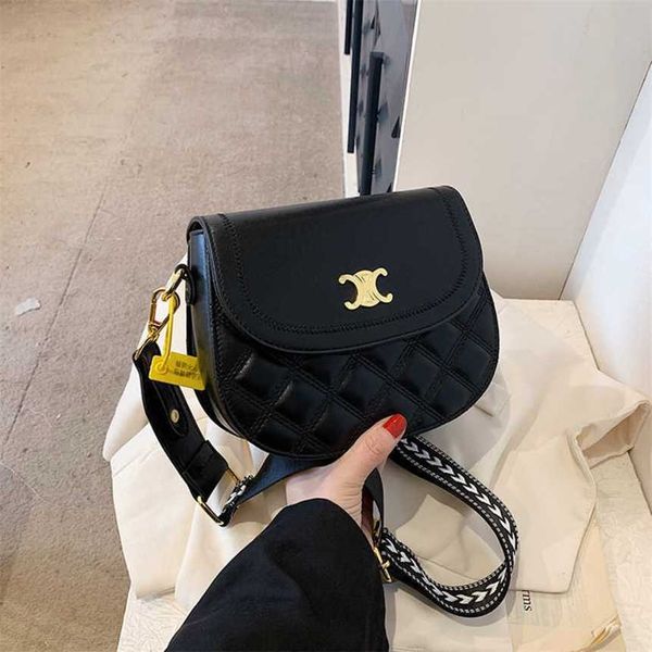 32% 2023 handbag small design lingge embroidered thread new korean style single shoulder fashion versatile crossbody bag for women
32% 2023 handbag small design lingge embroidered thread new korean style single shoulder fashion versatile crossbody bag for women
