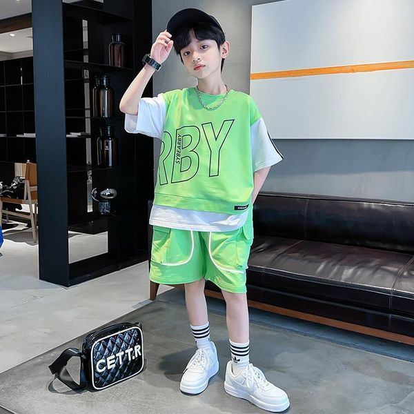 setssuits boys summer sportswear suit kids short sleeve tshirt shorts 2pcs casual cotton streetwear teenage outfits 230510
setssuits boys summer sportswear suit kids short sleeve tshirt shorts 2pcs casual cotton streetwear teenage outfits 230510