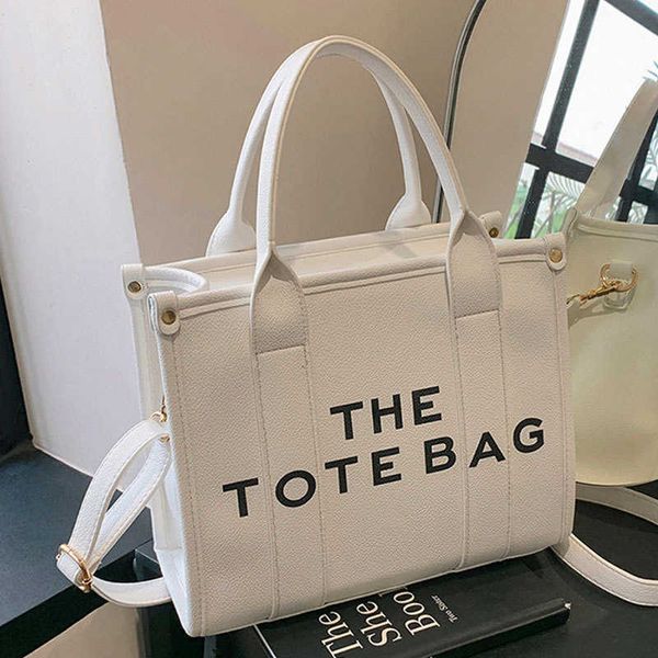50% off 2023 fashion hand this year's popular crossbody new women's bag small group carrying korean version large capacity one sho
50% off 2023 fashion hand this year's popular crossbody new women's bag small group carrying korean version large capacity one sho