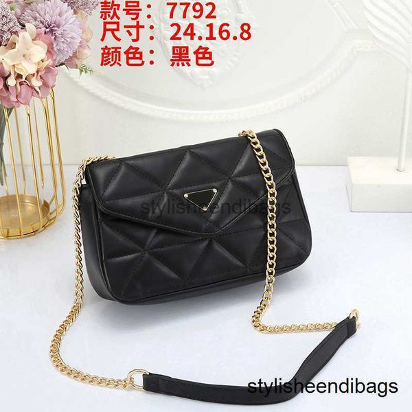 designer bags flap chain crossbody bags women triangle handbag tote pu leather shoulder bag envelope walle fashion chainbag grace handbags 2
designer bags flap chain crossbody bags women triangle handbag tote pu leather shoulder bag envelope walle fashion chainbag grace handbags 2
