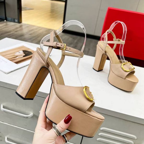 designer sandals women platform sandal leather heels slippers valentinoity slide rubber leather sandal summer fashion asfxcz, Black
designer sandals women platform sandal leather heels slippers valentinoity slide rubber leather sandal summer fashion asfxcz, Black