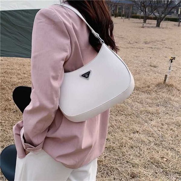 23% 2023 fashion this year's hand for women popular on the internet in new fashion trend underarm niche design versatile portable shoul
23% 2023 fashion this year's hand for women popular on the internet in new fashion trend underarm niche design versatile portable shoul