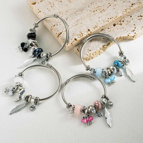 fashion korean style stainless steel open bracelet butterfly crystal feather female pan dola wholesale, Golden;silver
fashion korean style stainless steel open bracelet butterfly crystal feather female pan dola wholesale, Golden;silver