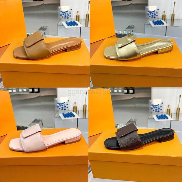 fashion slide womens shake sandals designer luxury leather rubber flat bottom slippers 35-40, Black
fashion slide womens shake sandals designer luxury leather rubber flat bottom slippers 35-40, Black