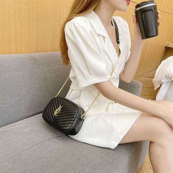 19% off 2023 handbag autumn new trend fashion one shoulder crossbody metal chain small square foreign women's bag
19% off 2023 handbag autumn new trend fashion one shoulder crossbody metal chain small square foreign women's bag