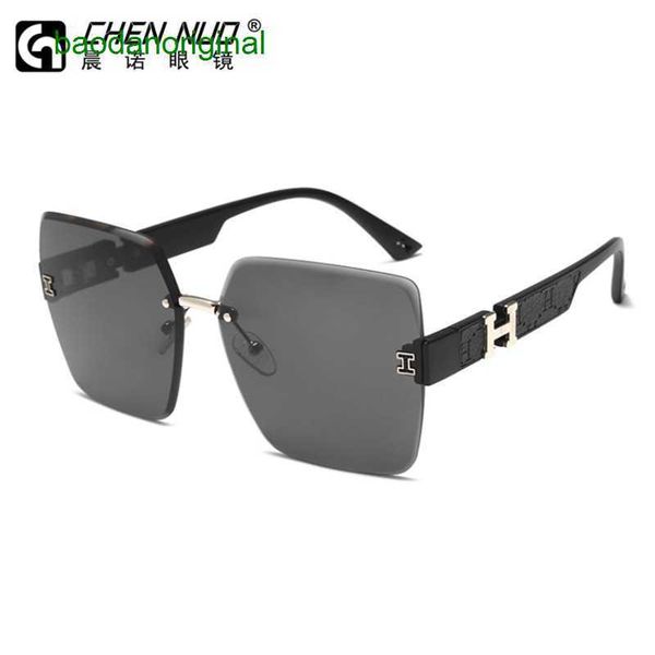 hemres designer sunglasses 2023 springsummer new fashion polarized light women's large frame slim screen red street p sunglasses 7710, White;black
hemres designer sunglasses 2023 springsummer new fashion polarized light women's large frame slim screen red street p sunglasses 7710, White;black