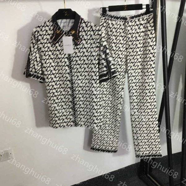 23ss shirt set womens designer clothing women set presbyx letter print nail drill lapel short sleeve shirt high waist wide leg trousers set, White
23ss shirt set womens designer clothing women set presbyx letter print nail drill lapel short sleeve shirt high waist wide leg trousers set, White