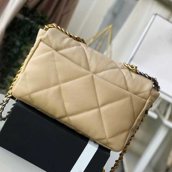 shoulder bags 2022 luxury handbags designer 19 bag women fashion lambskin soft leather tote purse crossbody metal chain flap shoulder bags
shoulder bags 2022 luxury handbags designer 19 bag women fashion lambskin soft leather tote purse crossbody metal chain flap shoulder bags